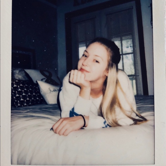 Meet your Posher, Kelly - Picture 1 of 1